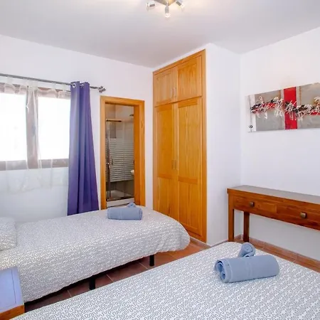 3 Bedroom With Pool And Jacuzzi * Коста Бланка