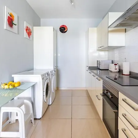 別荘 3 Bedroom With Pool And Jacuzzi