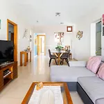 3 Bedroom With Pool And Jacuzzi