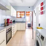 3 Bedroom With Pool And Jacuzzi Semesterbostad