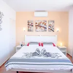 3 Bedroom With Pool And Jacuzzi Semesterbostad *