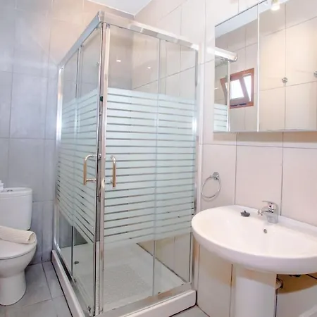 3 Bedroom With Pool And Jacuzzi * Playa Blanca (Lanzarote)