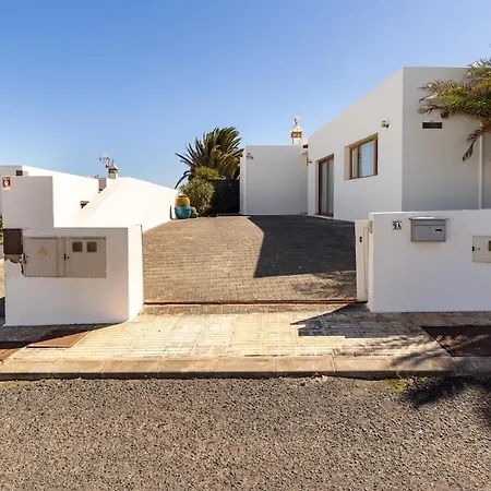 3 Bedroom With Pool And Jacuzzi Semesterbostad *