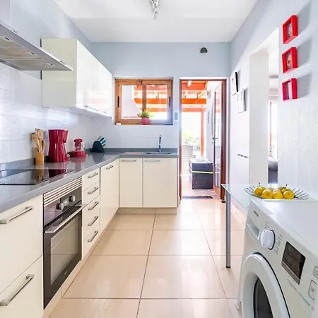 3 Bedroom With Pool And Jacuzzi Semesterbostad