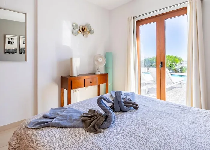 Сasa de vacaciones 3 Bedroom With Pool And Jacuzzi *