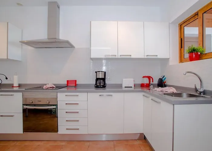 3 Bedroom With Pool And Jacuzzi * Playa Blanca (Lanzarote)