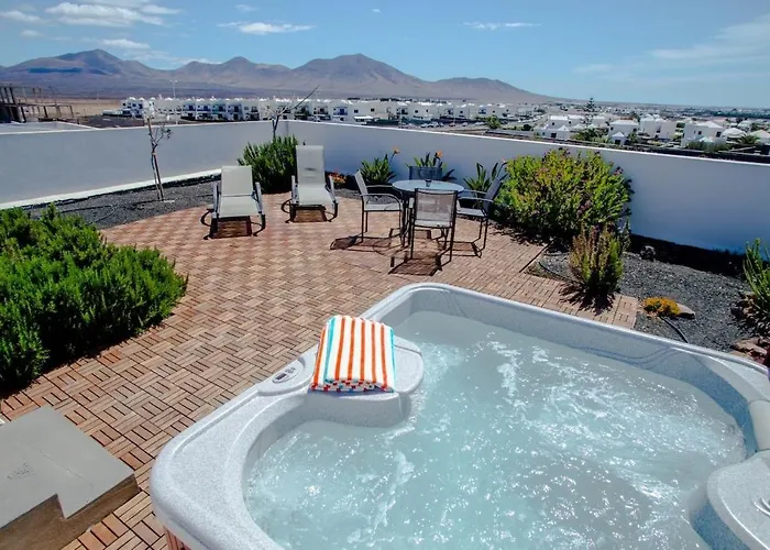 Сasa de vacaciones 3 Bedroom With Pool And Jacuzzi