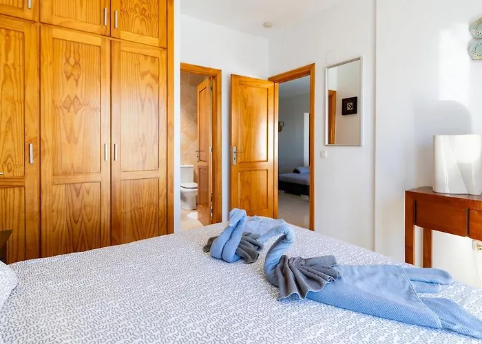 3 Bedroom With Pool And Jacuzzi Сasa de vacaciones *