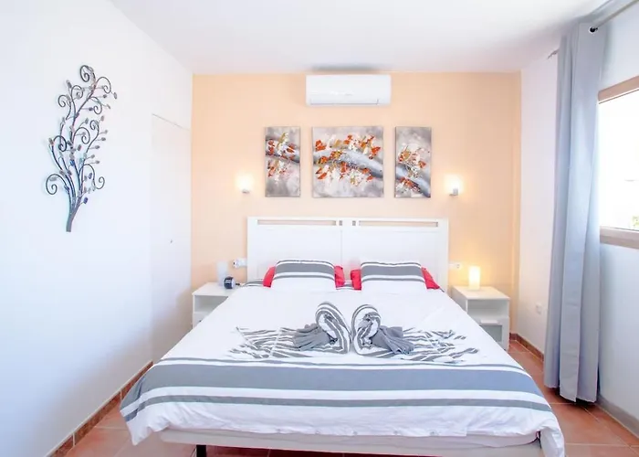 3 Bedroom With Pool And Jacuzzi Сasa de vacaciones *