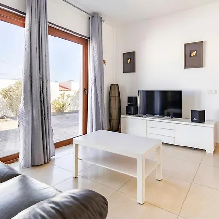 Prázdninový dům 3 Bedroom With Pool And Jacuzzi